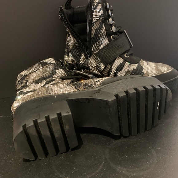 Diamond boots - Picture 6 of 7